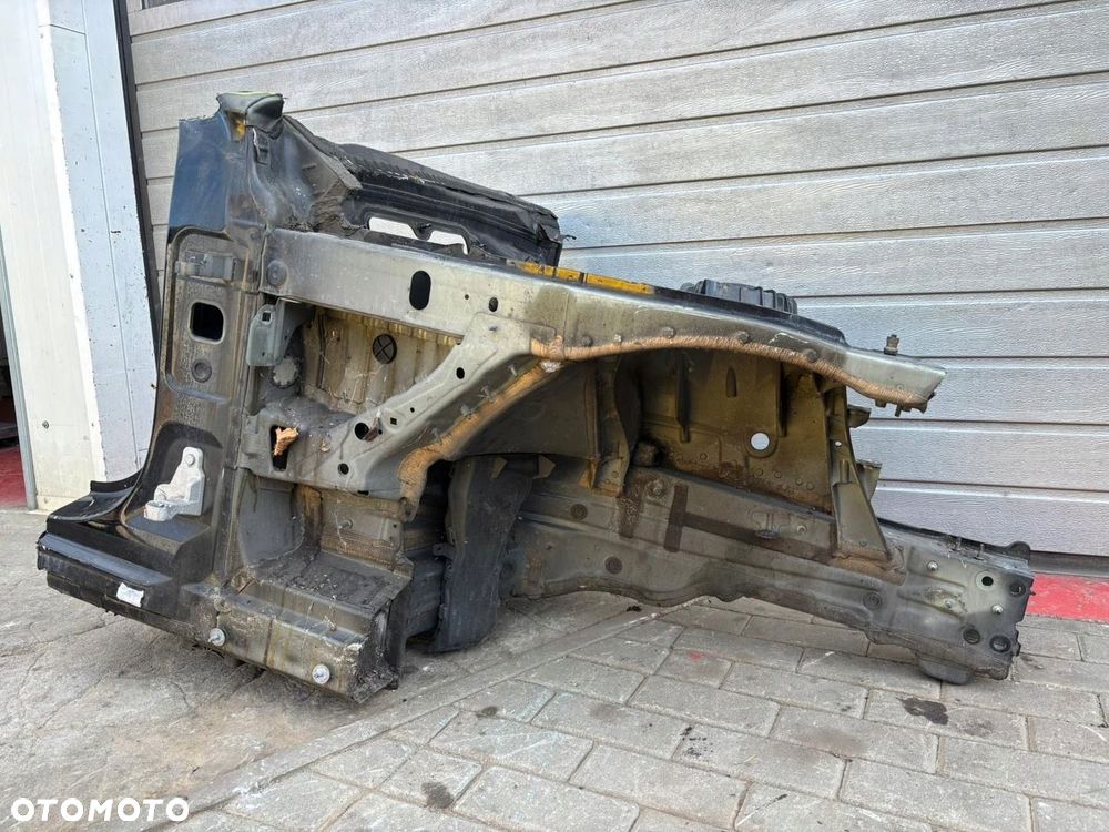 MERCEDES E-KLASA W213 ĆWIARTKA PRAWA PRZÓD - 2