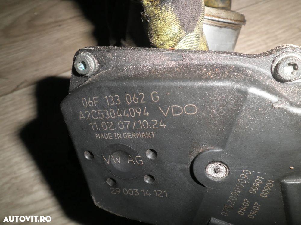 Clapeta acceleratie Audi A4 B7 2.0 TFSI 06F133062G - 3