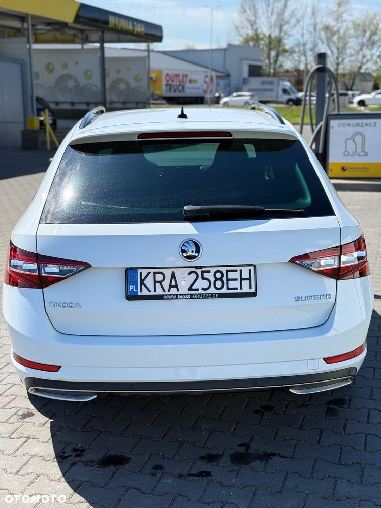 Skoda Superb 2018 photo 5