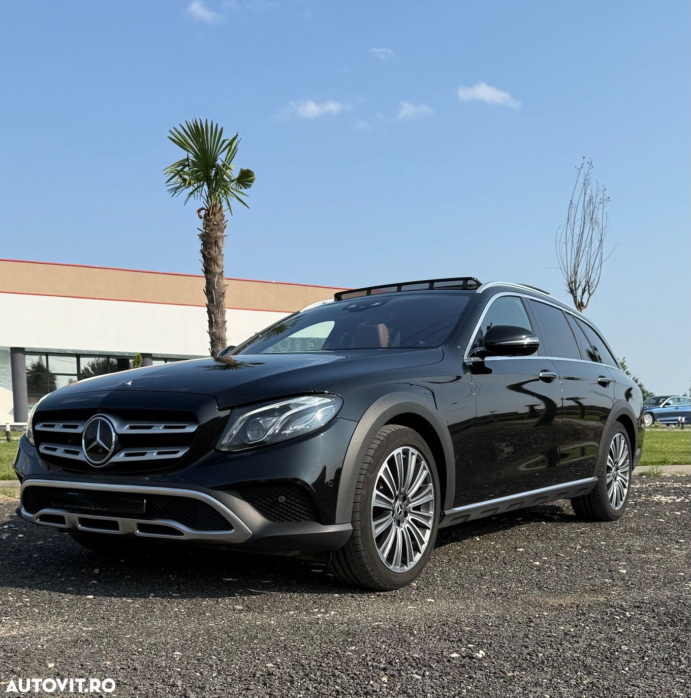 Mercedes-Benz E 220 d 4Matic T 9G-TRONIC Avantgarde - 1