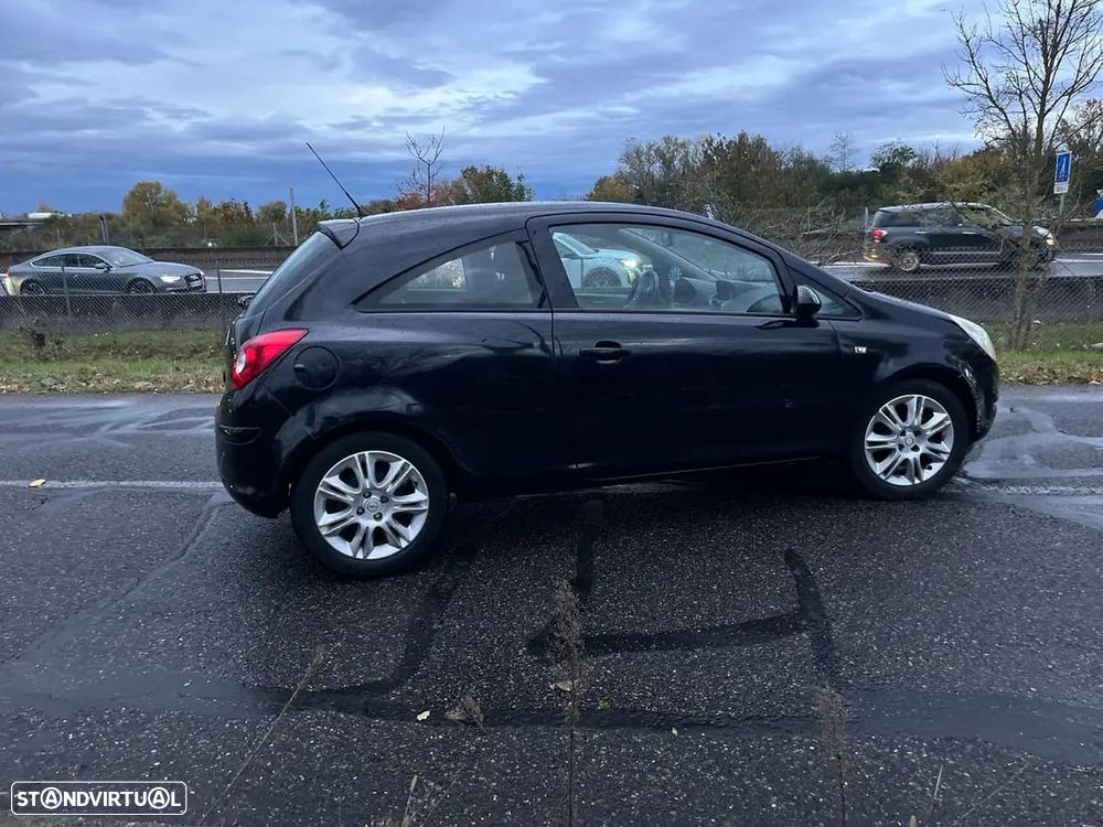 Opel Corsa 1.3 CDTI Enjoy EcoFLEX - 14