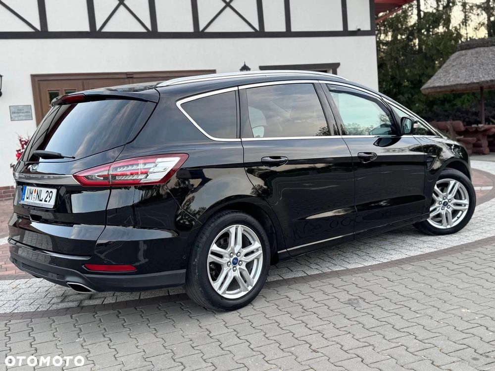 Ford S-Max 2.0 TDCi Titanium PowerShift - 27