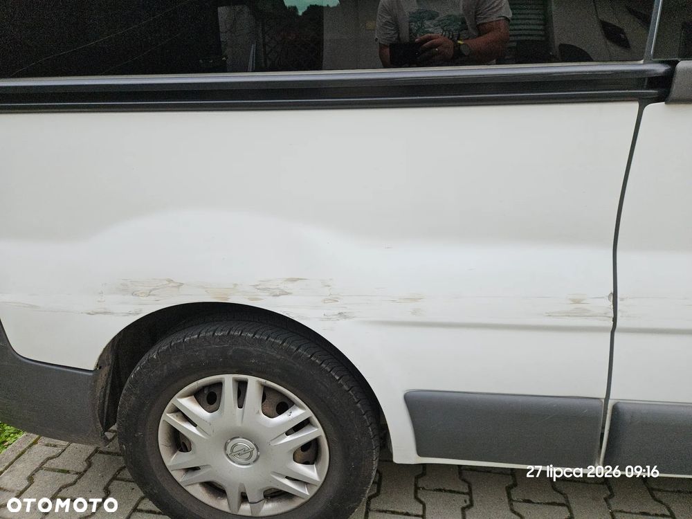 Opel Vivaro L2H1 2.9t - 11
