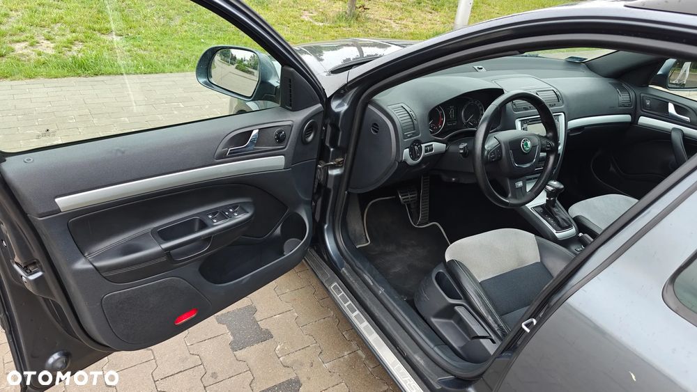 Skoda Octavia 2.0 TFSI RS DSG - 20