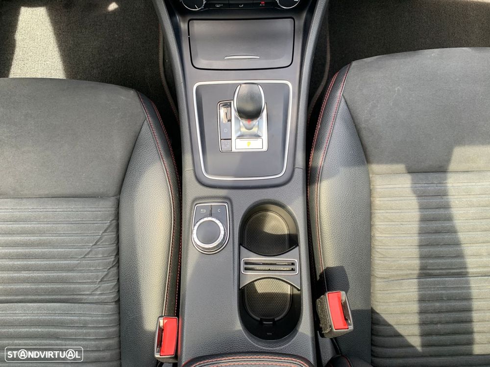 Mercedes-Benz A 45 AMG 4-Matic - 30