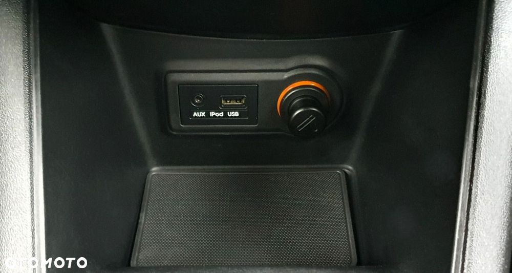 Kia Venga - 12
