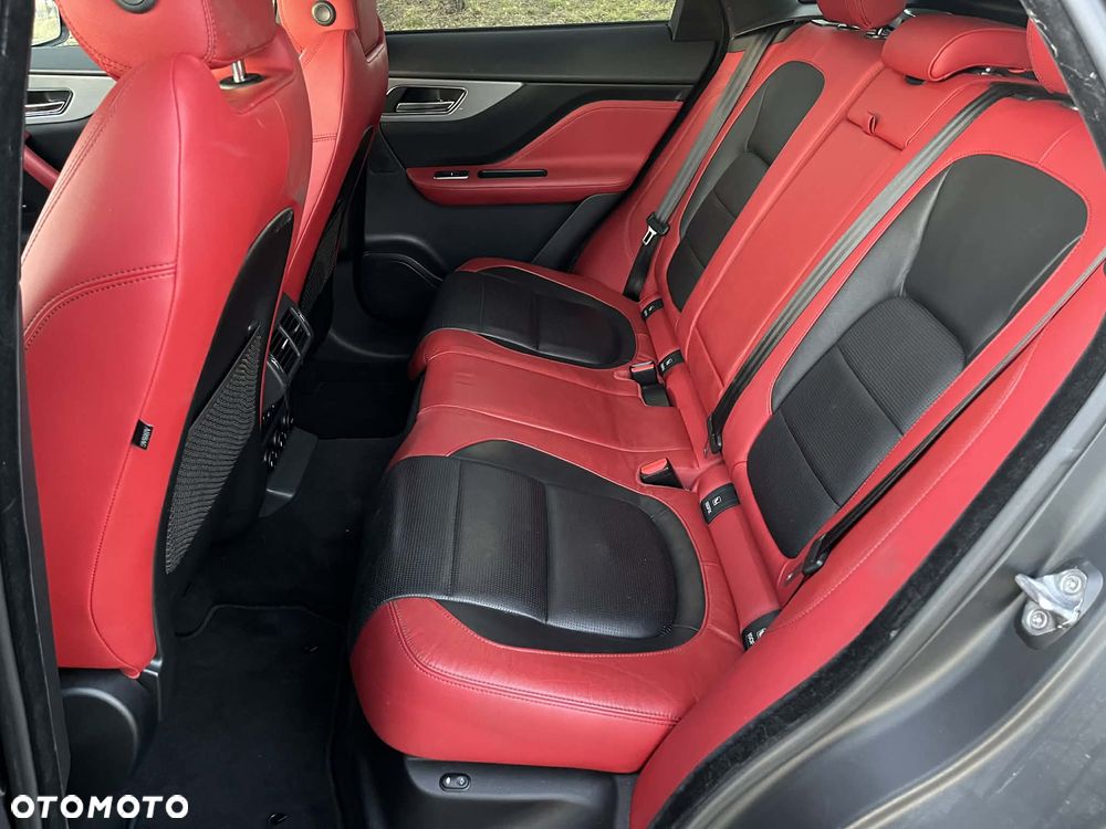 Jaguar F-Pace 3.0 V6 AWD S - 10