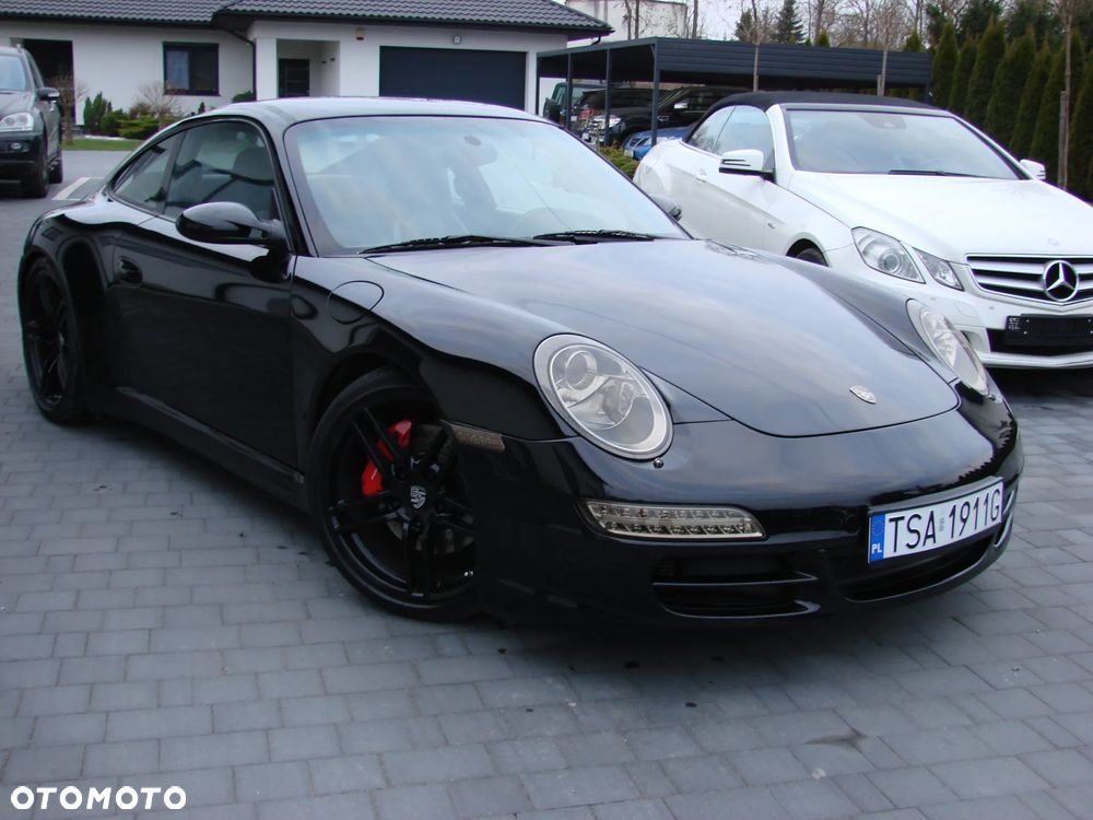 Porsche 911 Carrera 4 S - 8