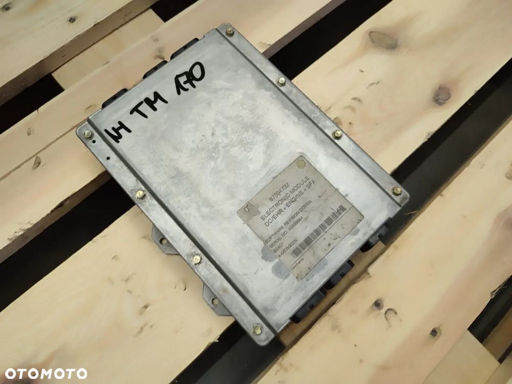 Sterownik ECU 87304732 NEW HOLLAND TM 175 - 6