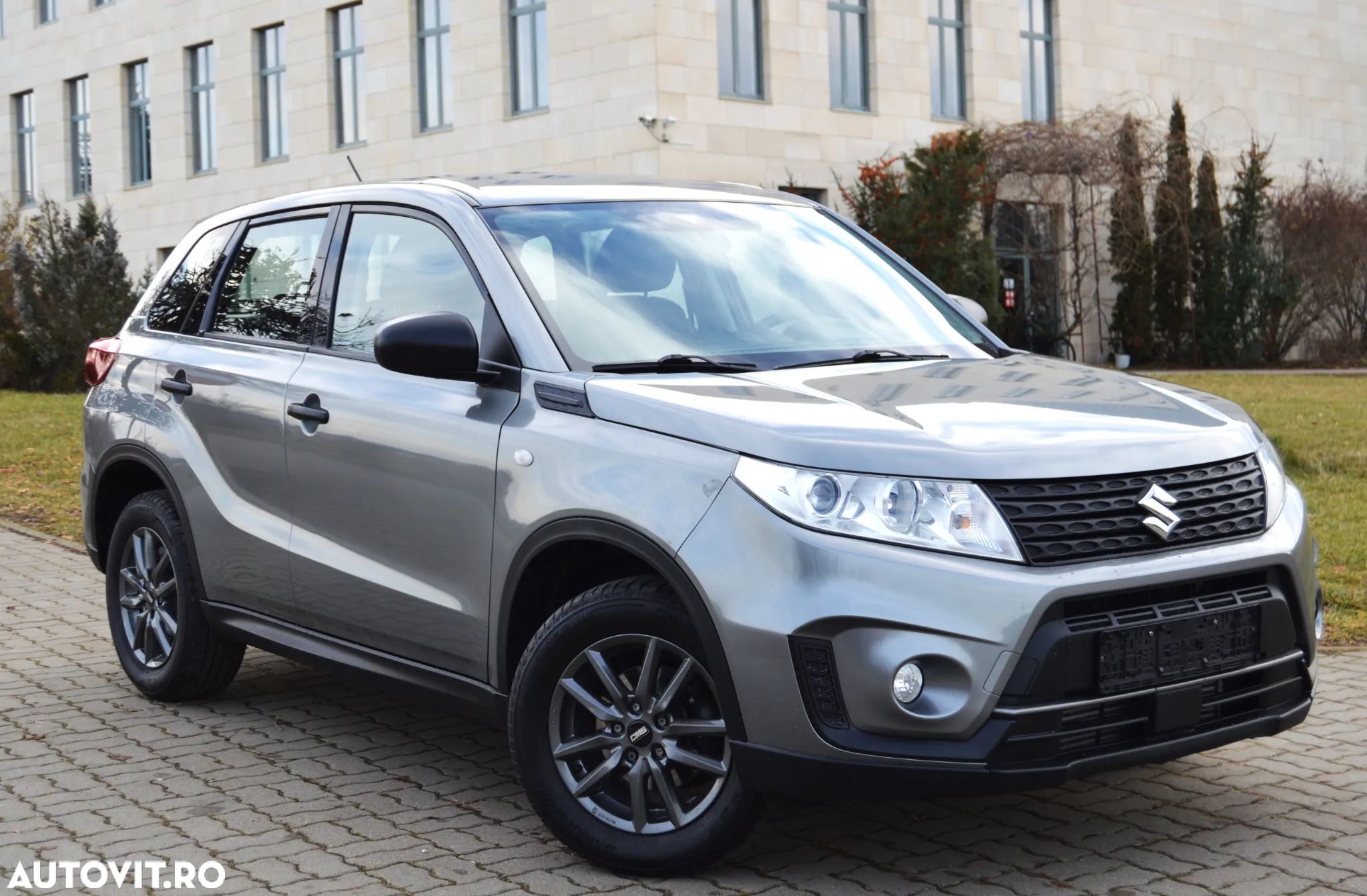 Suzuki Vitara - 1