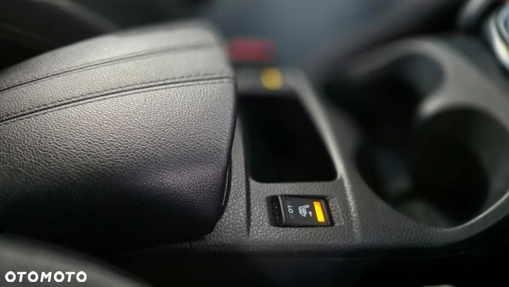 Nissan Qashqai 1.6 DIG-T N-Connecta - 17
