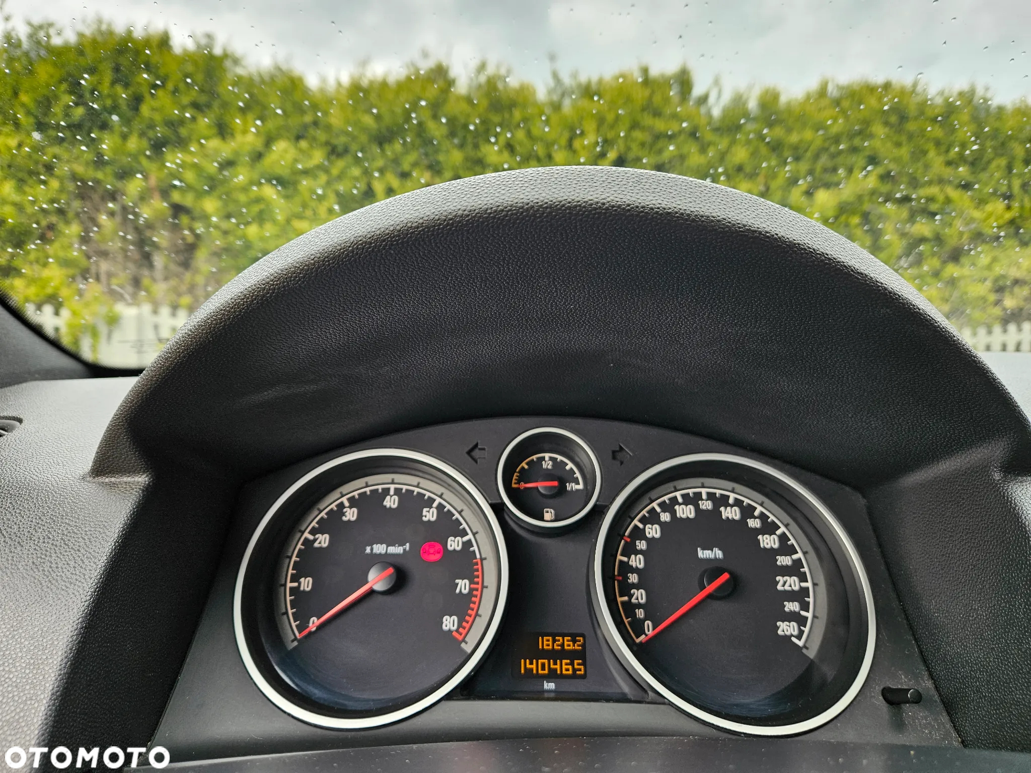 Opel Astra GTC 1.6 - 8