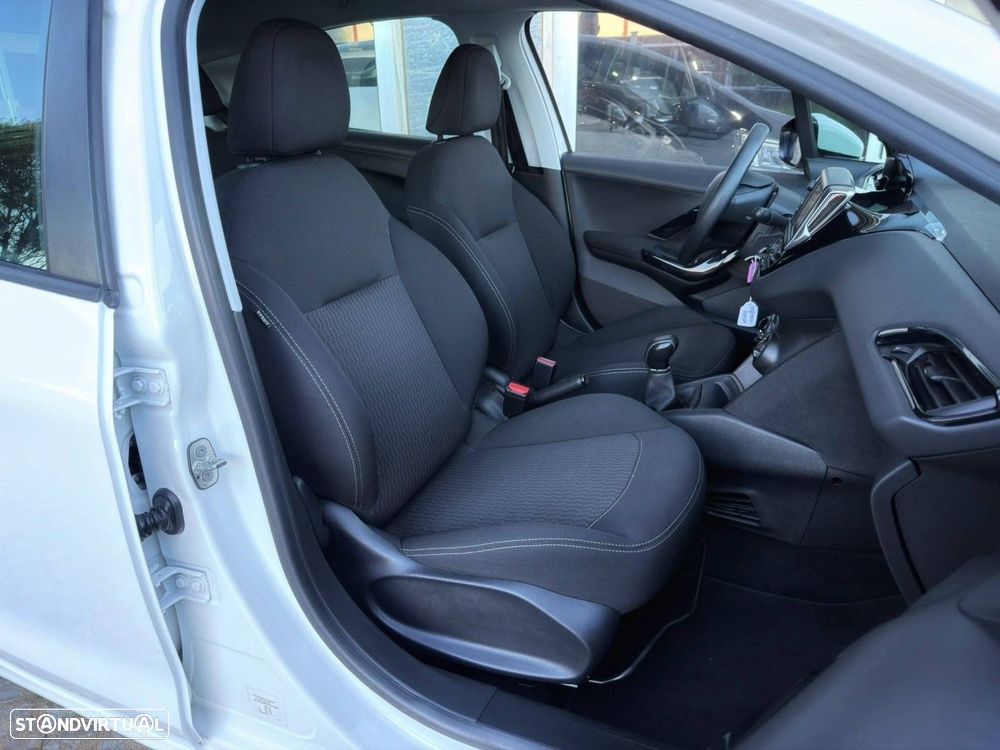 Peugeot 208 PureTech 82 Start & Stop Active - 19