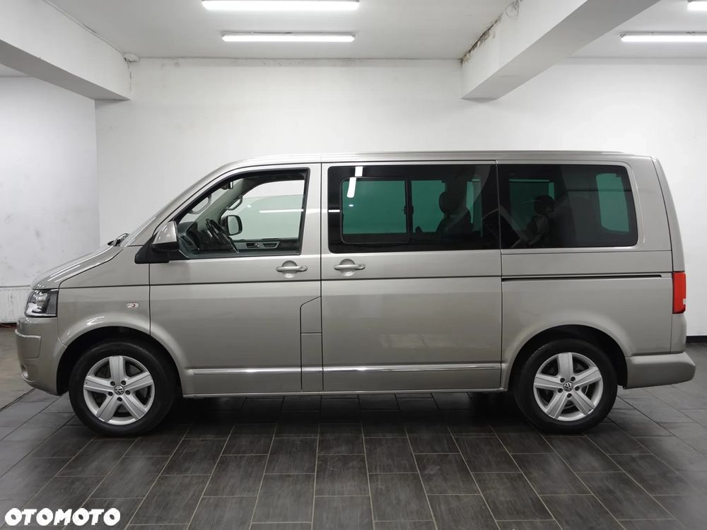 Volkswagen Multivan - 5