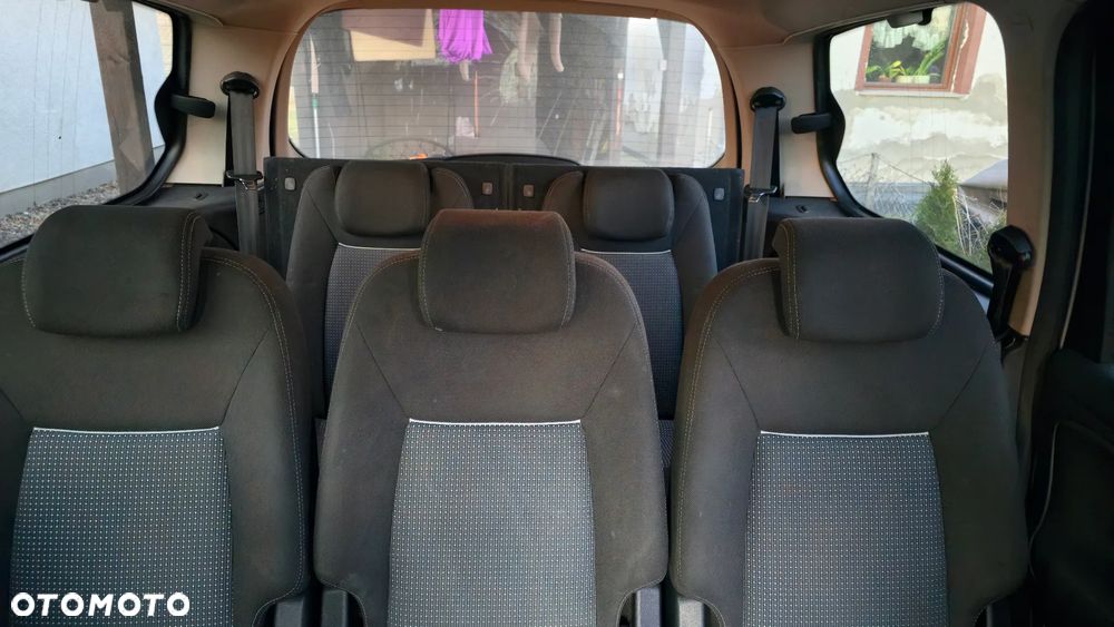 Ford Galaxy 2.0 TDCi Titanium - 11