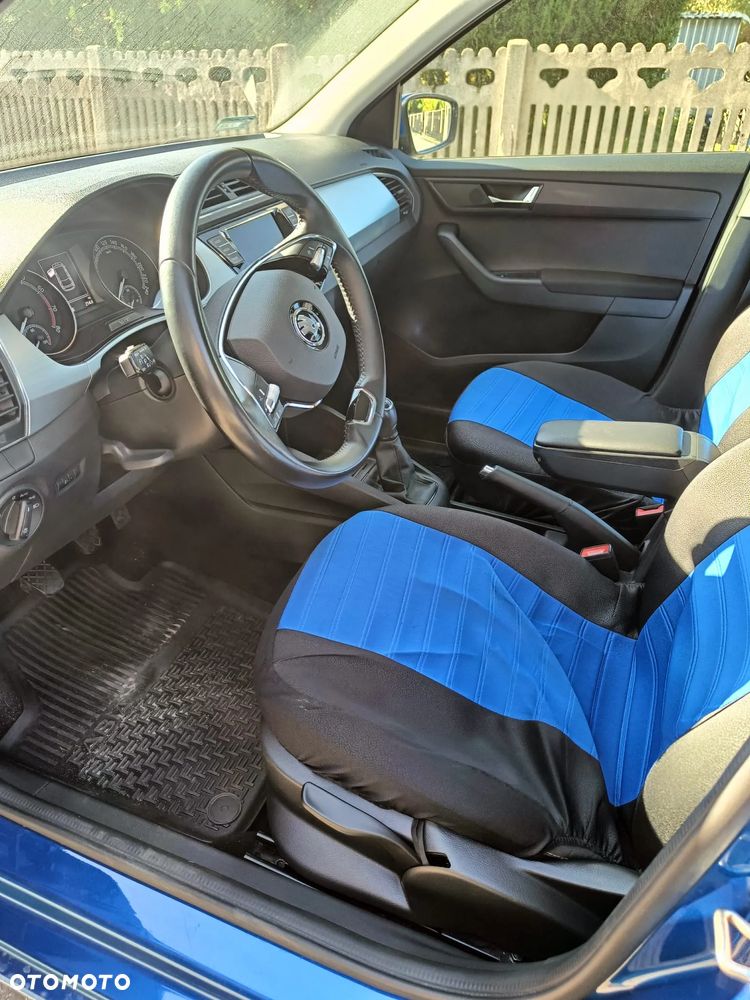 Skoda Fabia 2021 photo 4