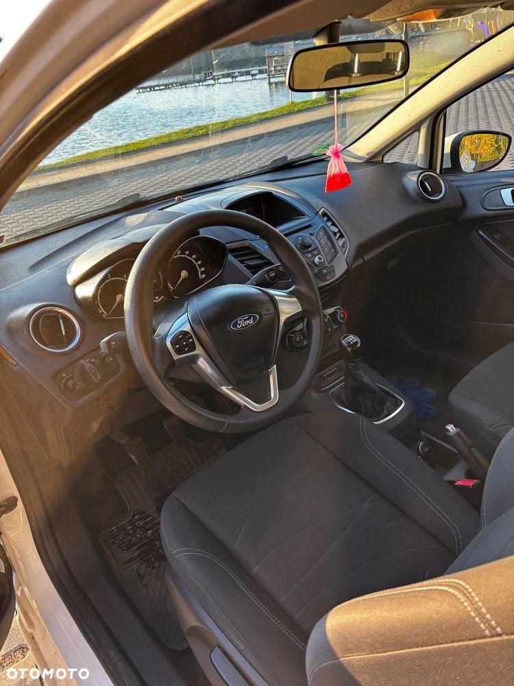 Ford Fiesta - 18