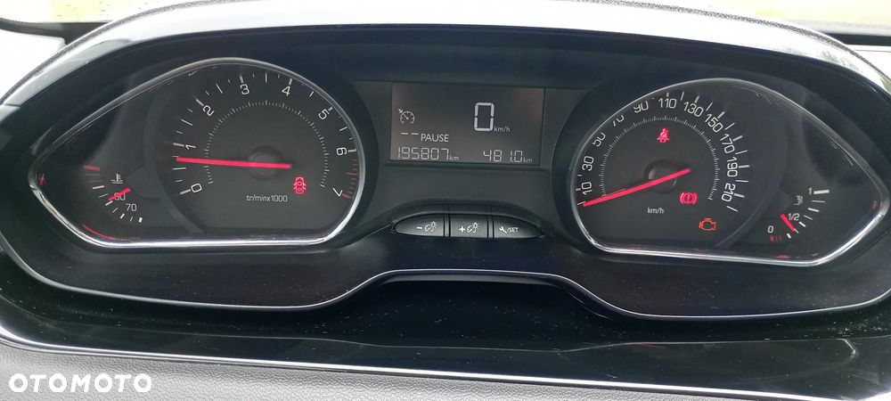 Peugeot 208 1.2 PureTech Active - 11