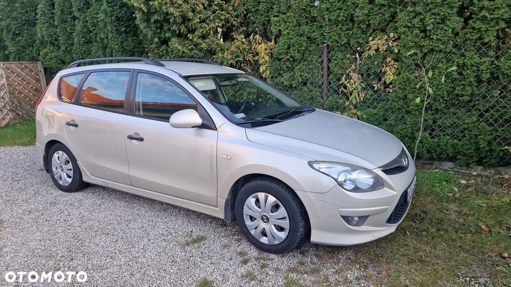 Hyundai i30 1.6 CRDi Base + World Cup - 1