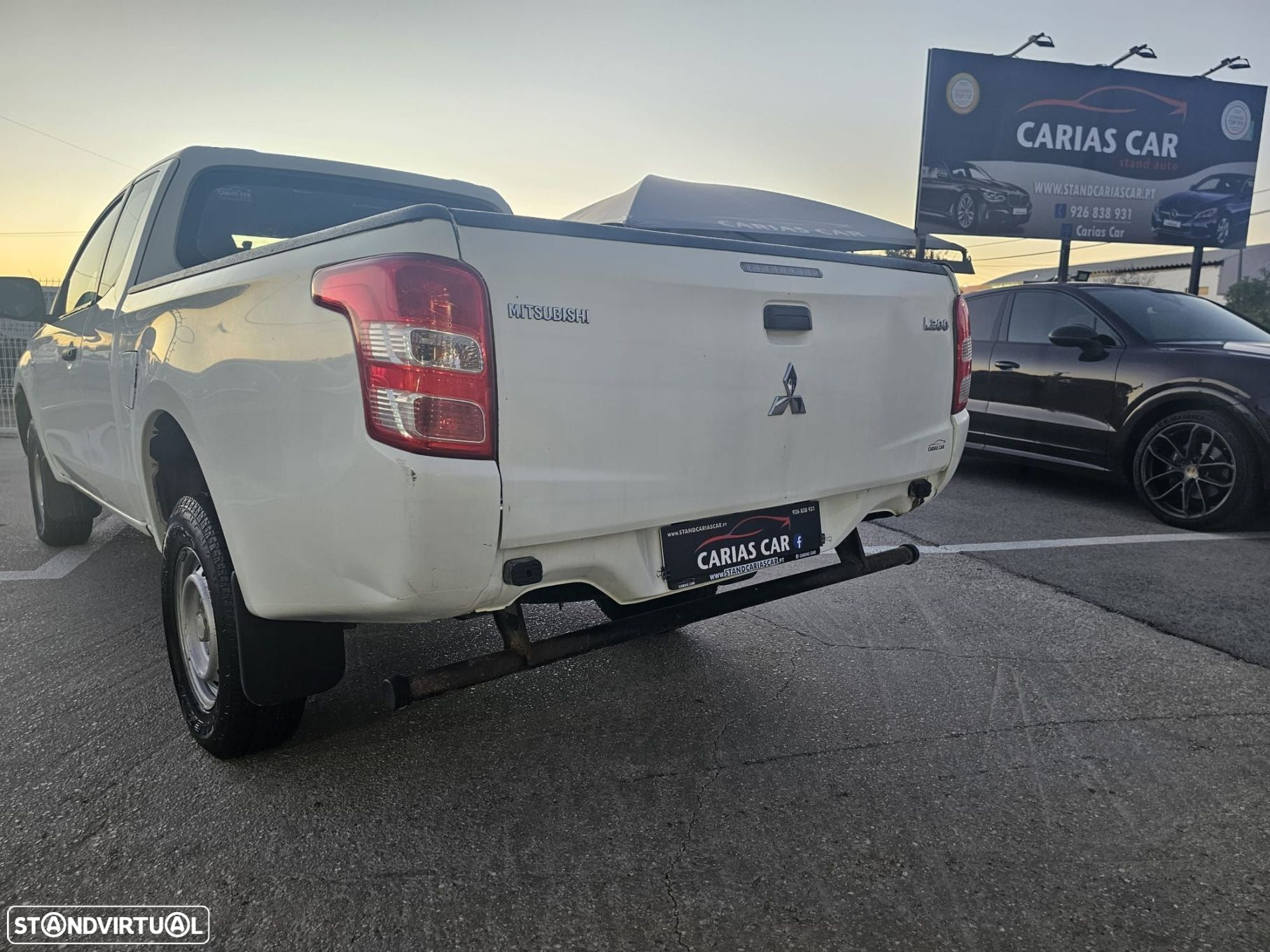 Mitsubishi L200 2.4 DI-D CD Invite 4WD - 17