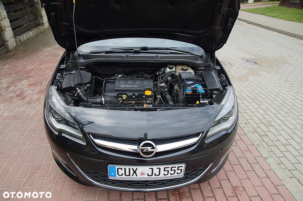 Opel Astra 1.4 T Cosmo S&S - 22