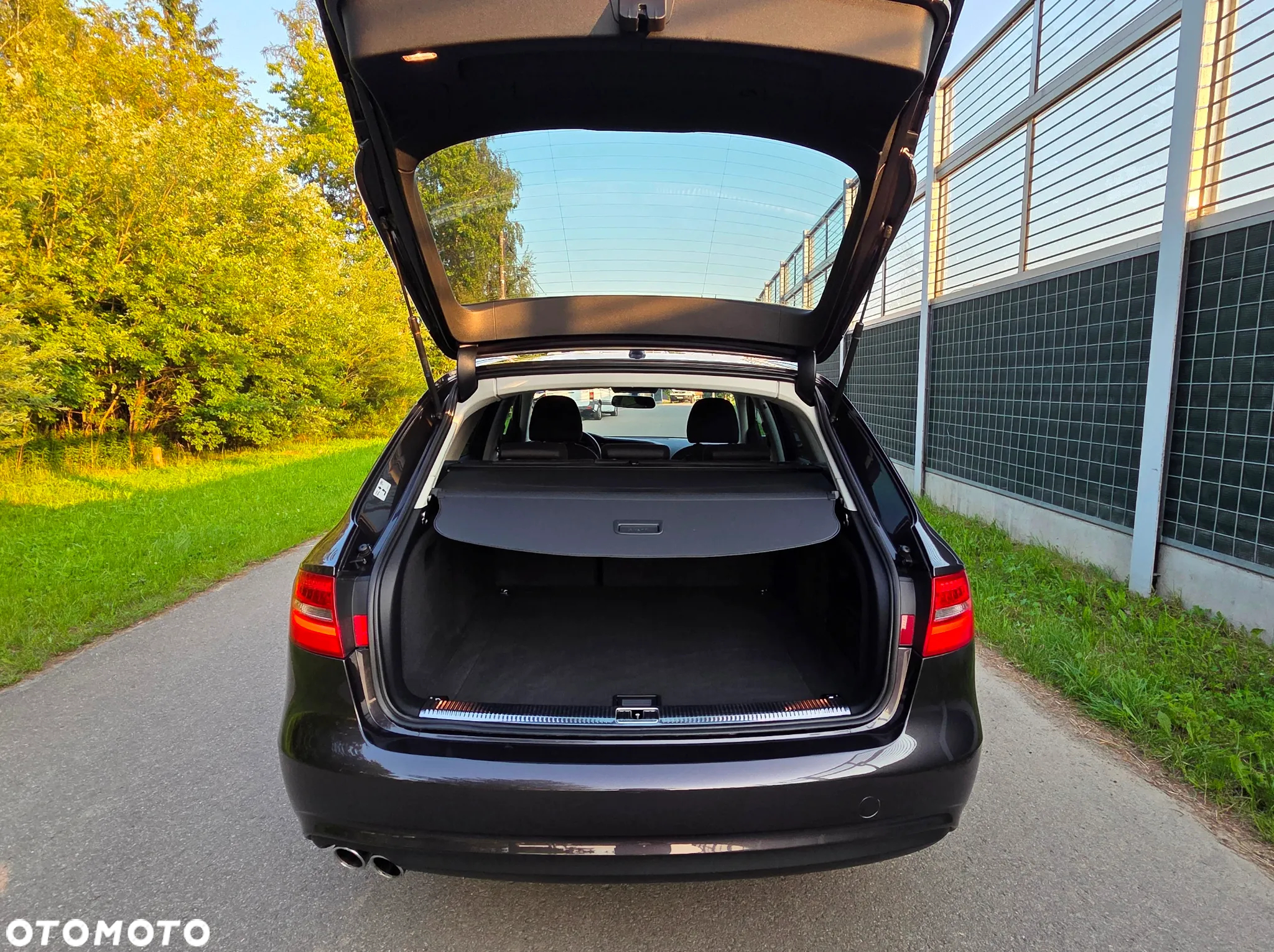 Audi A4 Avant 2.0 TDI quattro - 38