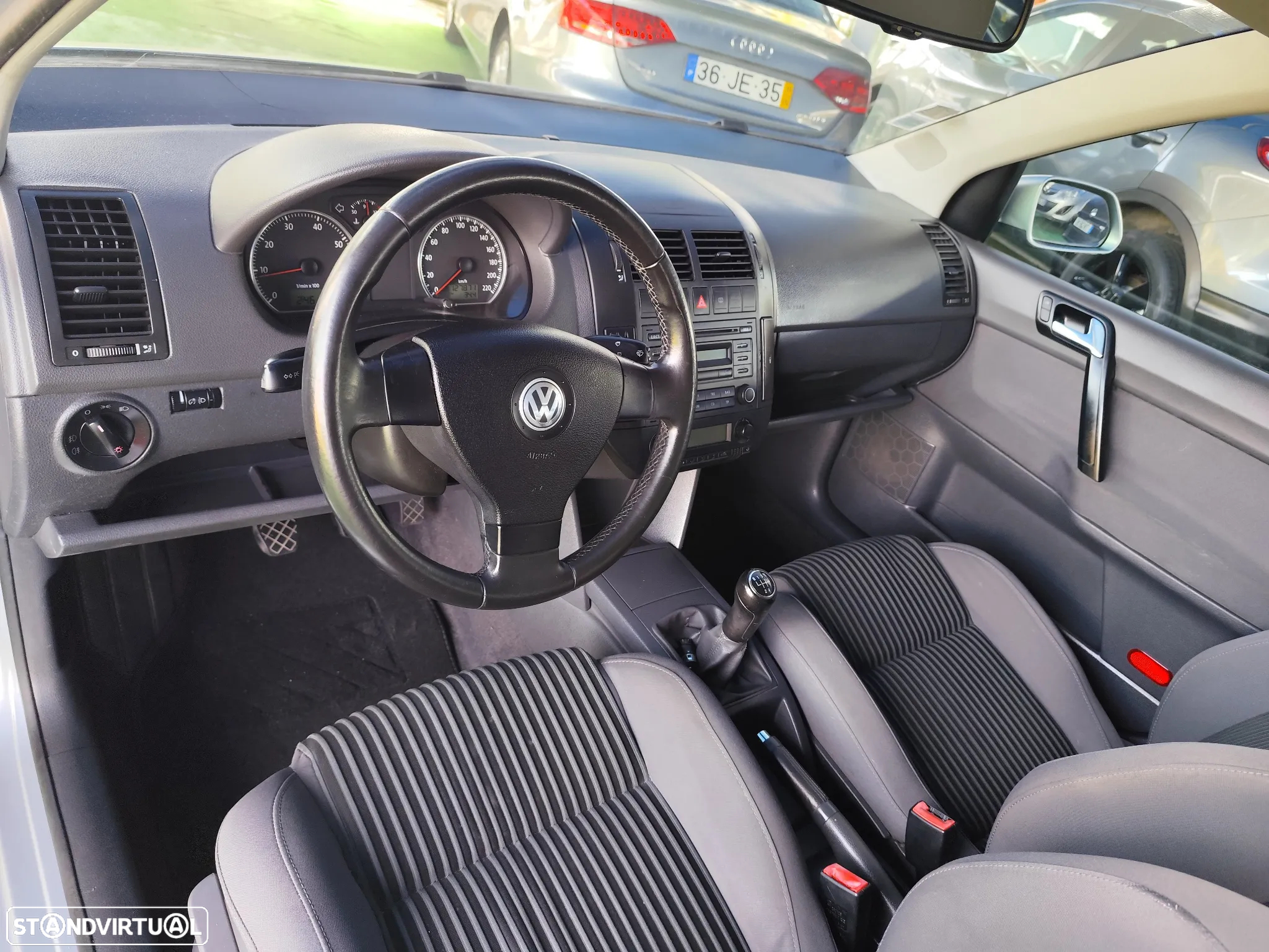 VW Polo 1.2 Sportline - 23