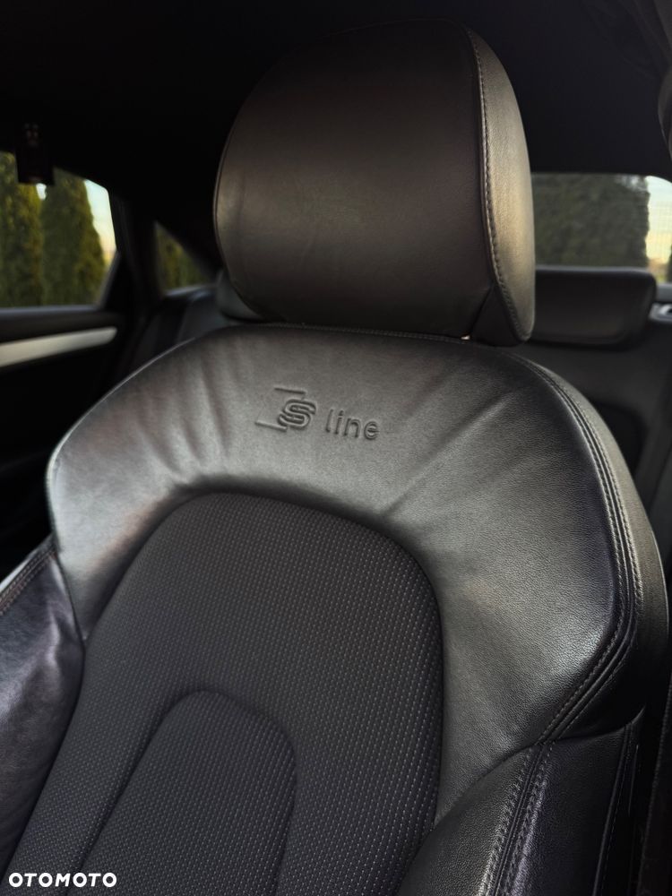 Audi A4 Limousine - 23
