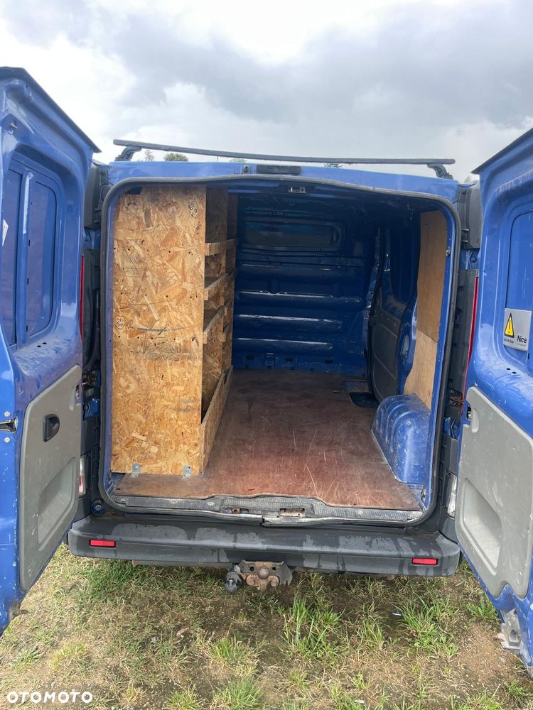 Opel Vivaro - 10