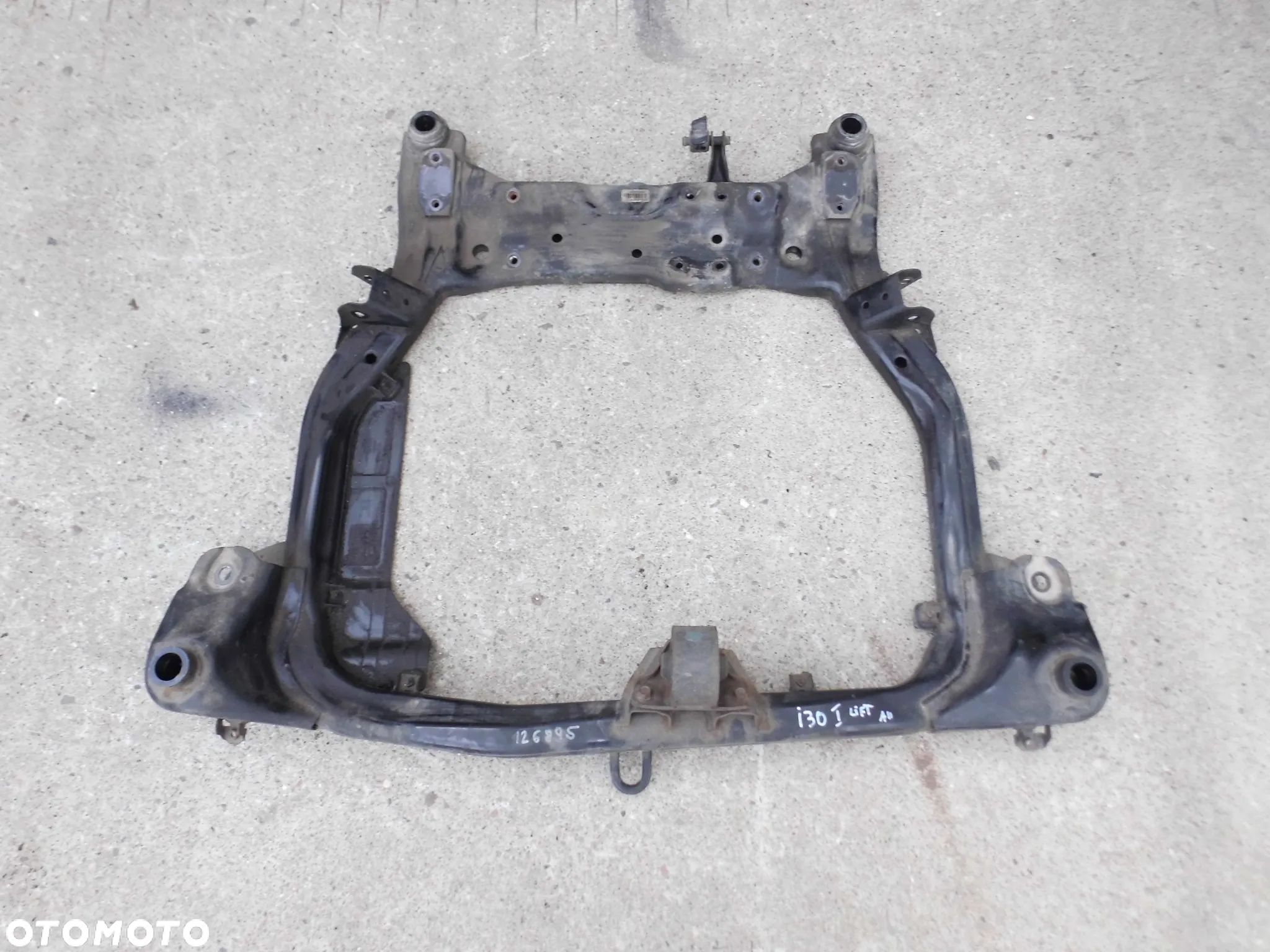 TRAWERSA SANKI WÓZEK ZAWIESZENIE SILNIKA 62405-2L000 HYUNDAI I30 I LIFT KIA CEED I 1.4 1.6 16V PRZEDNIE ORYGINAŁ SPRAWNE - 1