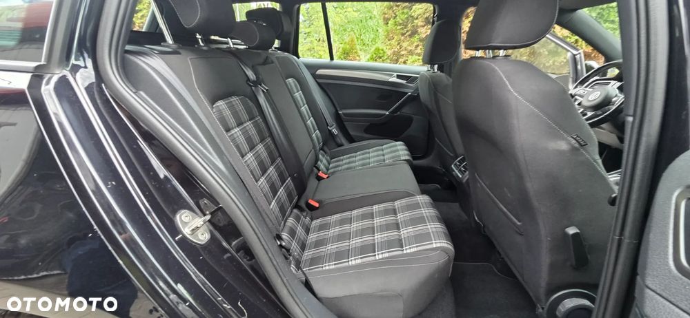 Volkswagen Golf GTD (BlueMotion Technology) DSG - 36