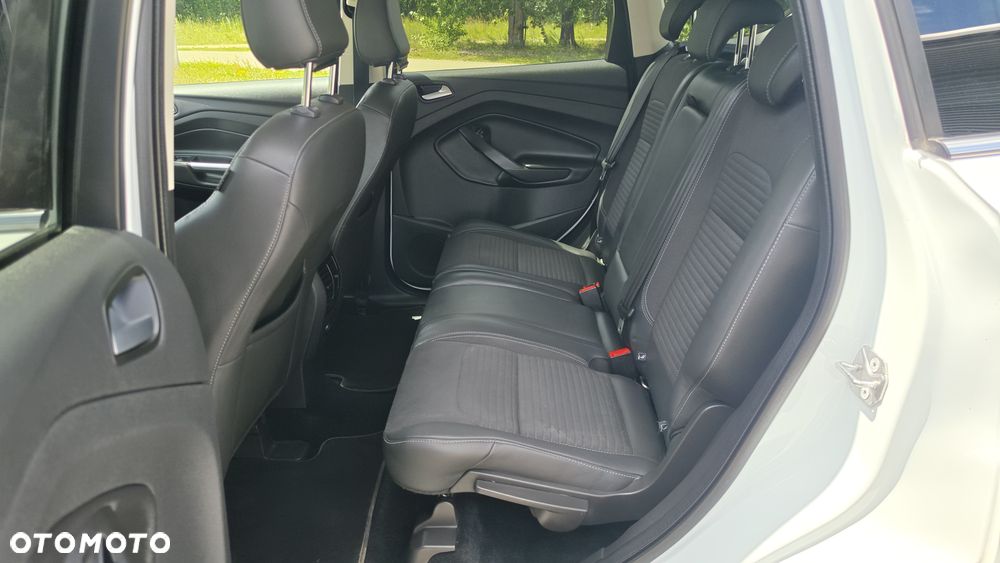 Ford Kuga 2.0 TDCi 4x4 Titanium - 17