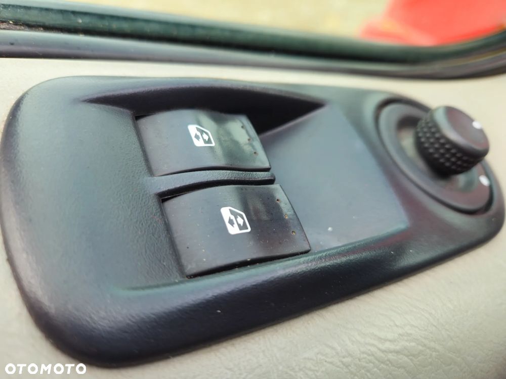 Opel VIVARO 2.0 cdti - 19