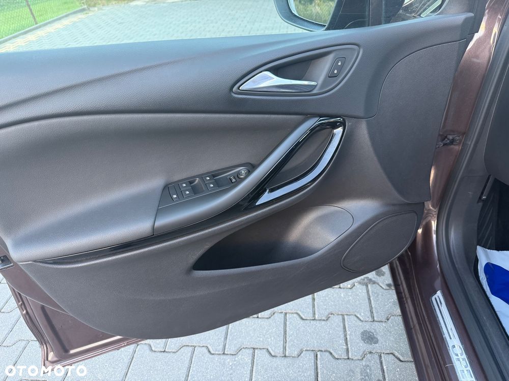 Opel Astra 1.4 Turbo Business - 13