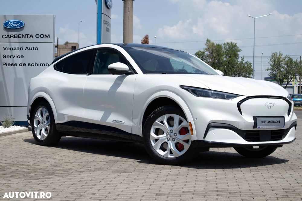 Ford Mustang Mach-E - 5