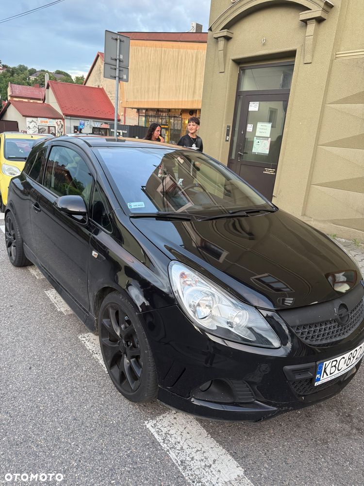 Opel Corsa 1.6T OPC - 7