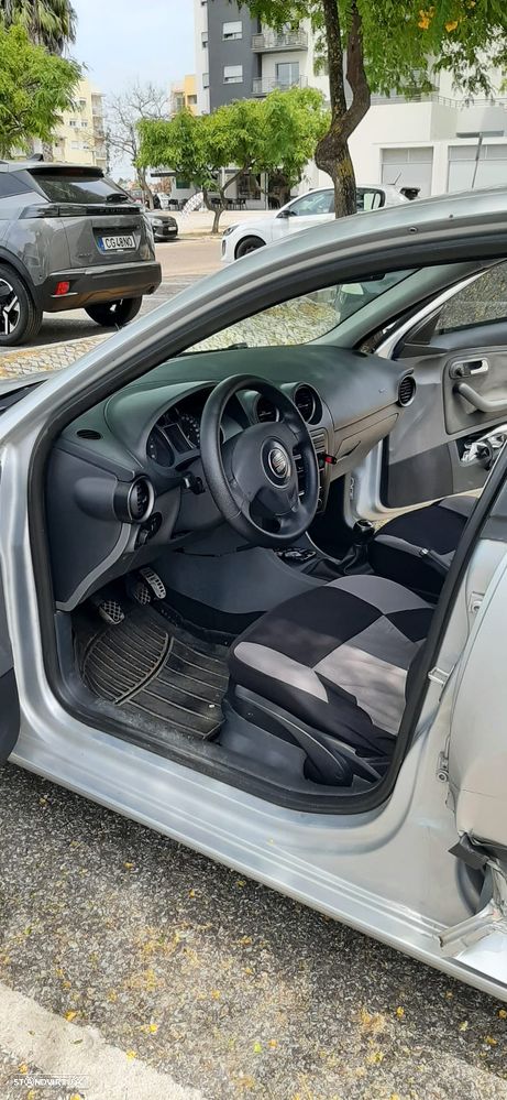 SEAT Ibiza - 5