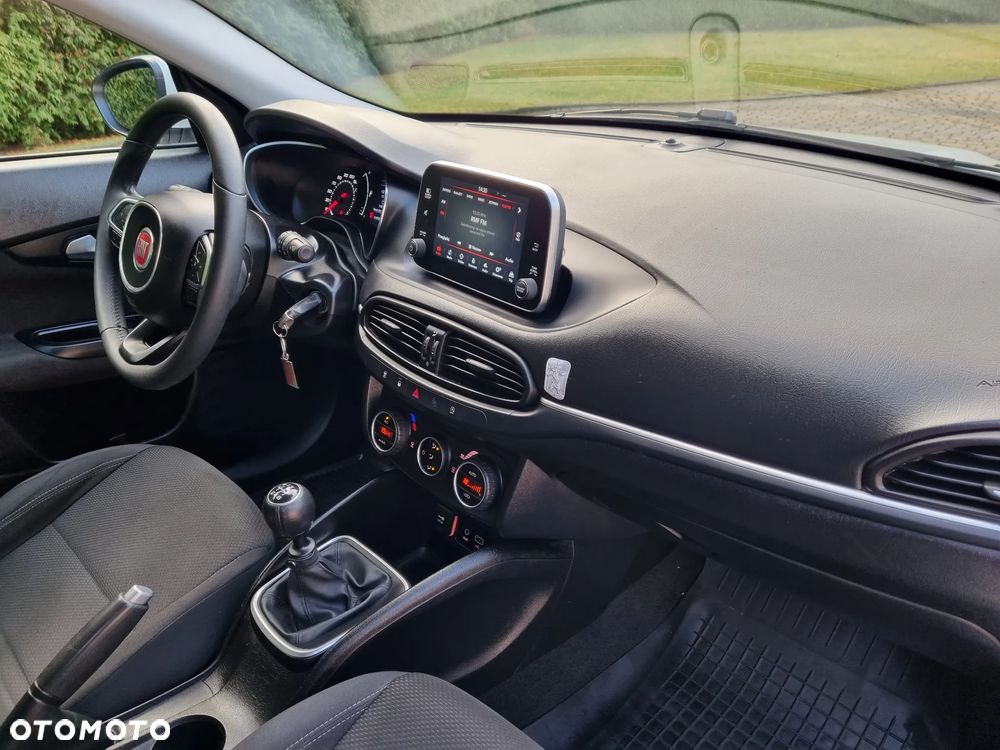 Fiat Tipo 1.4 T-Jet 16v Lounge - 18