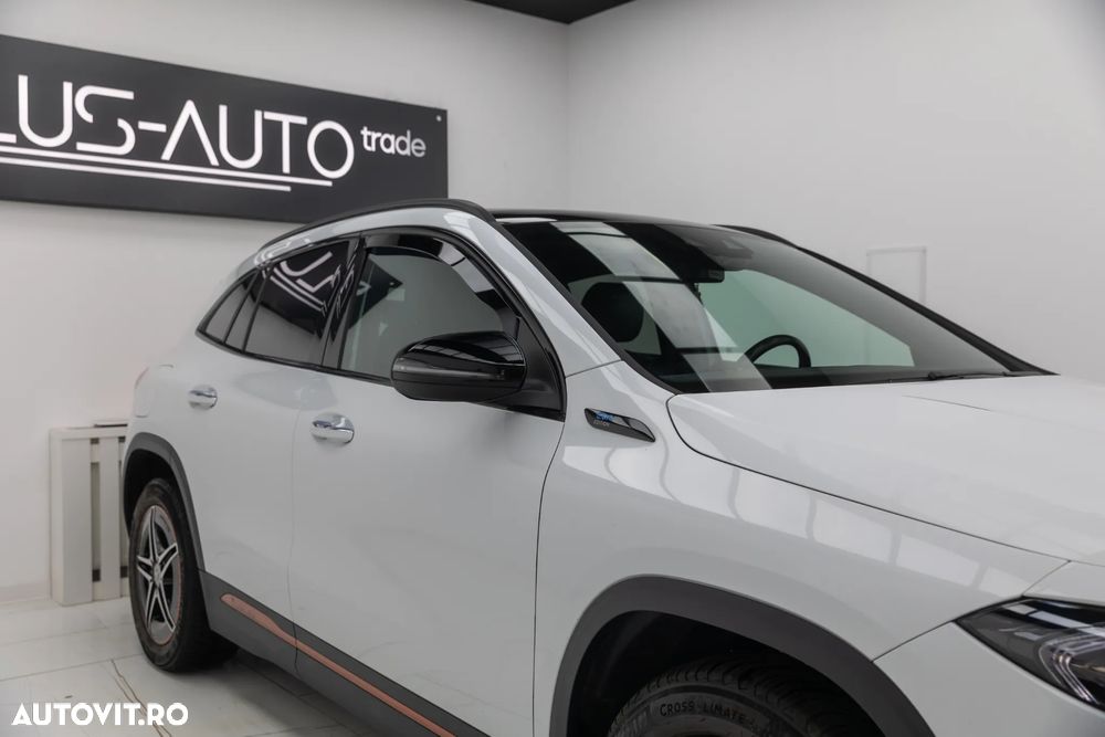 Mercedes-Benz EQA 300 4MATIC - 9