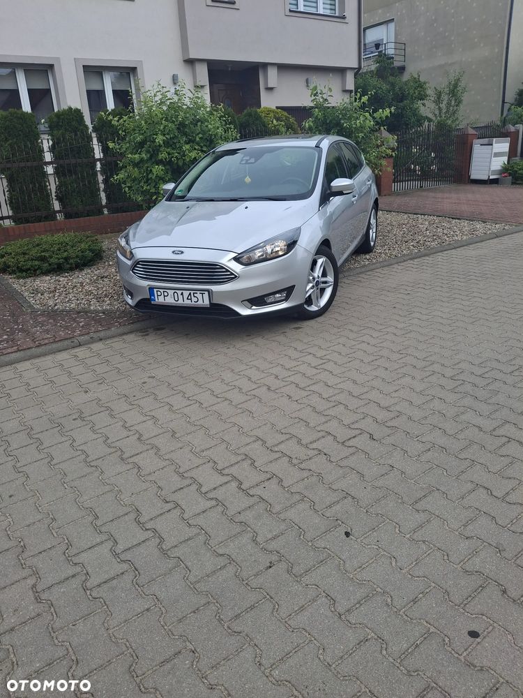 Ford Focus 1.5 EcoBoost STart-Stopp-System TITANIUM - 2