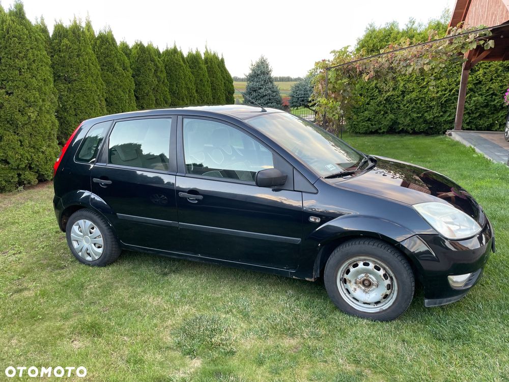 Ford Fiesta 1.3 - 6