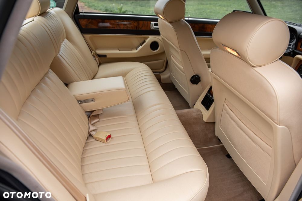 Jaguar XJ Soverign 3.2i - 25