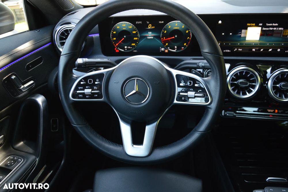 Mercedes-Benz CLA 180 7G-DCT Special Edition - 25