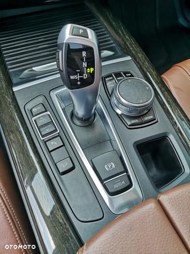 BMW X5 xDrive35i Edition Exclusive - 9