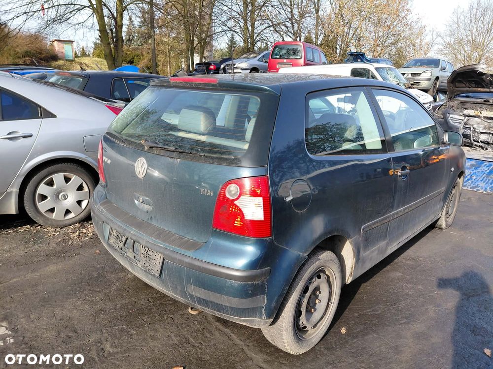 Części- Volkswagen Polo  pojemność - 1,4  rok - 2002r. Diesel - 5