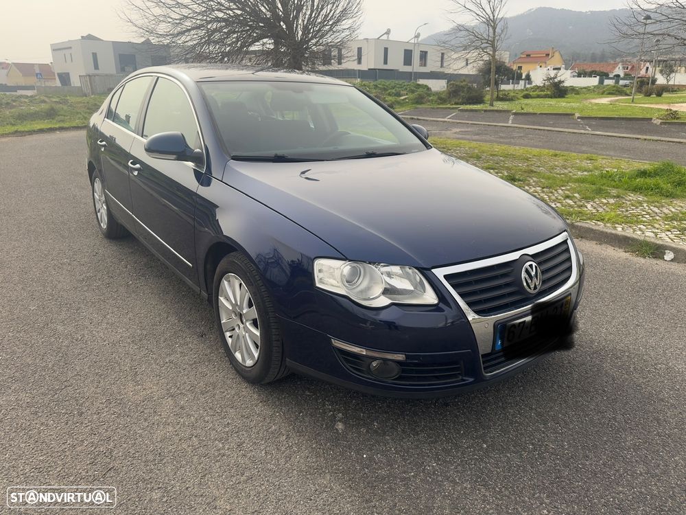 VW Passat 2.0 TDI Confortline - 4