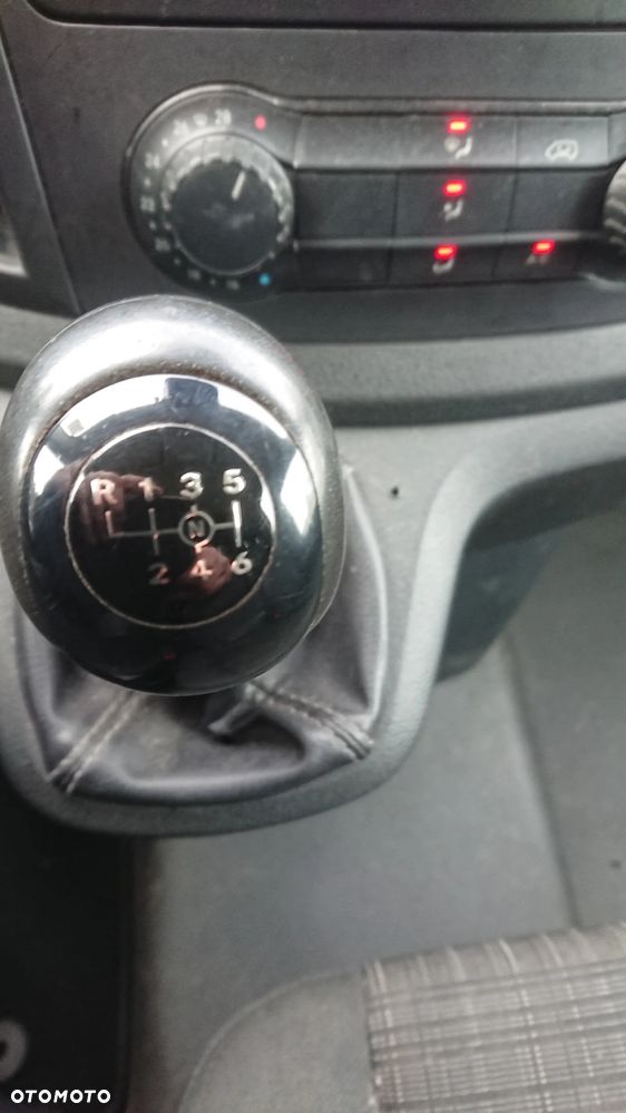 Mercedes-Benz Vito - 21