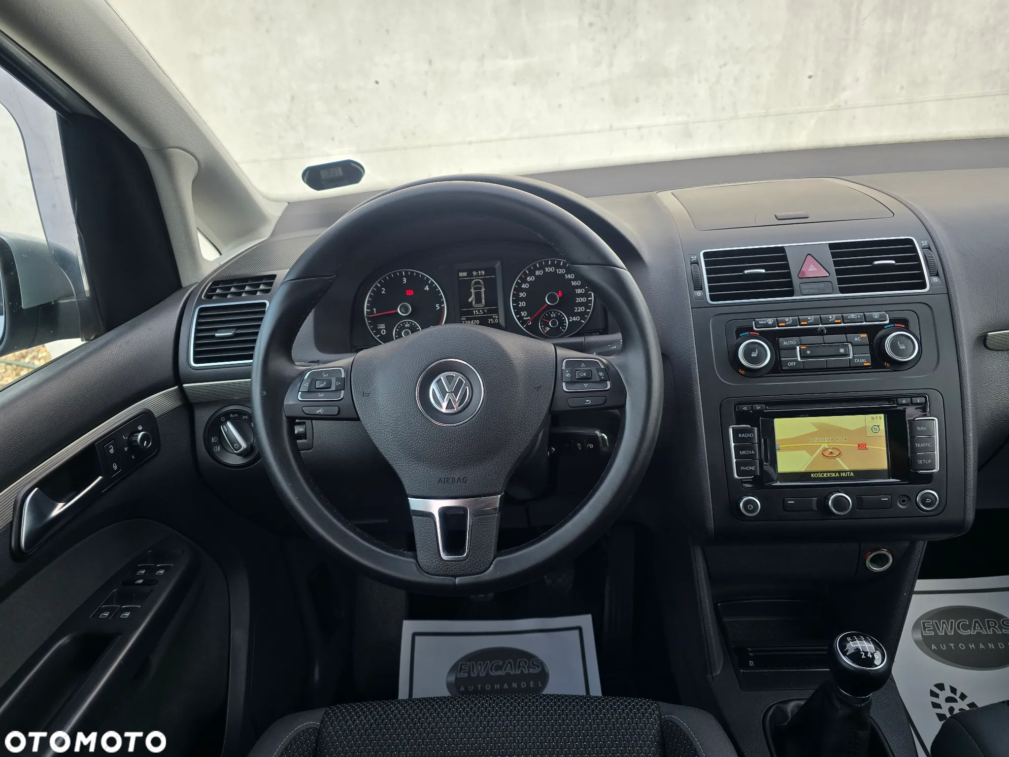 Volkswagen Touran 2.0 TDI Trendline - 9