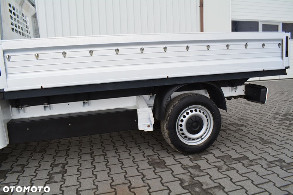 Volkswagen TRANSPORTER T6 - 11