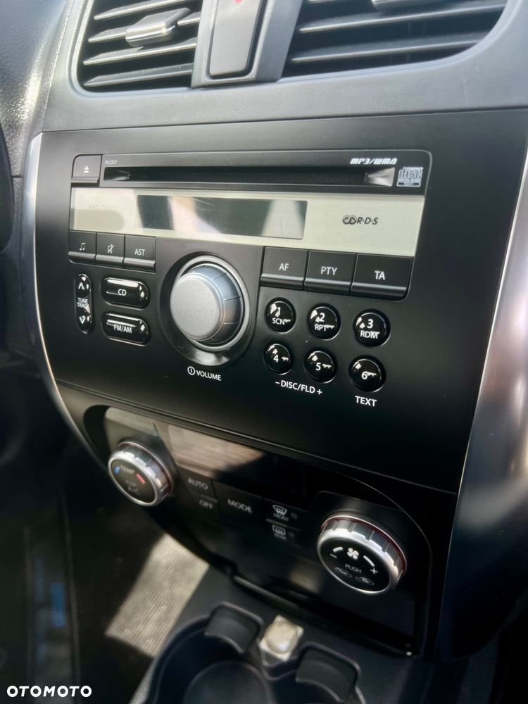 Suzuki SX4 1.6 VVT 4x2 Comfort - 26